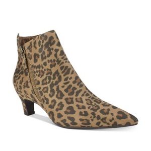 Seven Dials Coralie Booties, leopard print!